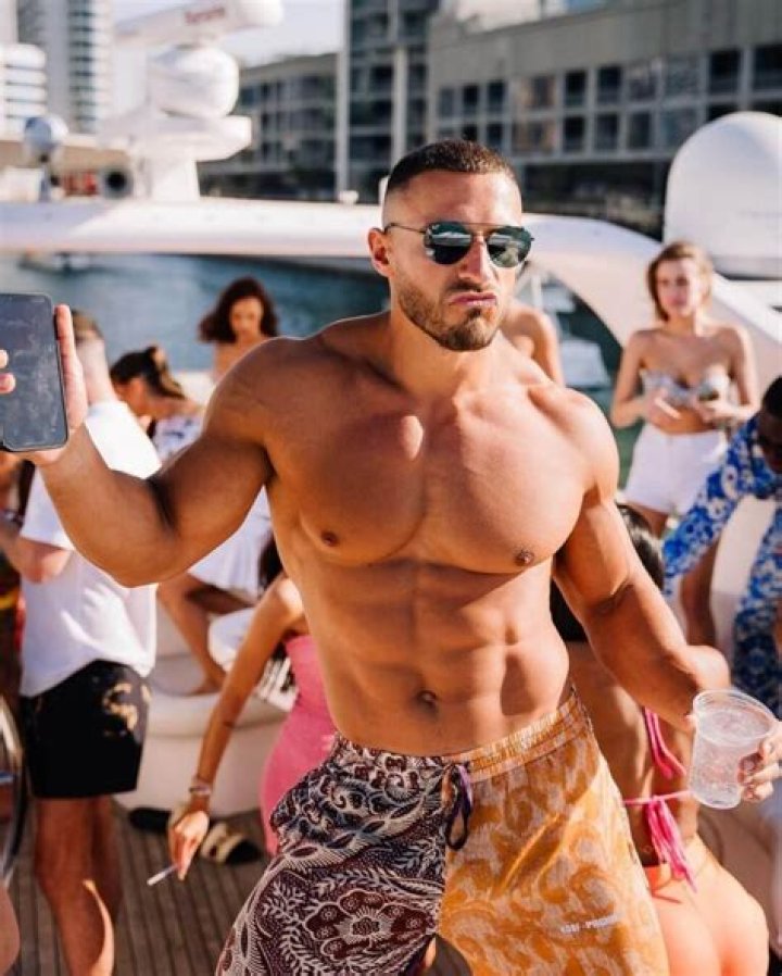 Elizabeth Stewart Baratunde Thurston, Wife And Inspiration